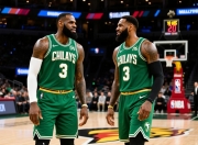 绿军客场不敌老鹰，亚特连扣戴维斯和詹姆斯