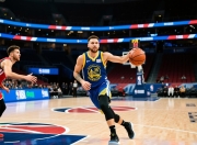 库里传球技术得到赞誉，领先球队晋级